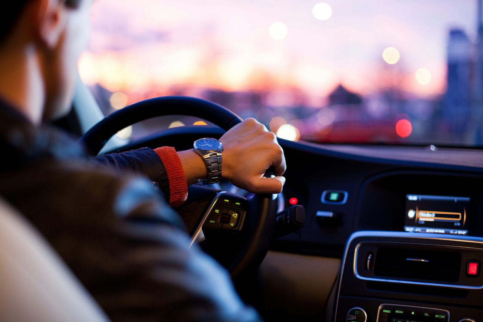3 Mobil Terbaik Buat Jemput Bos & Tamu di Bali